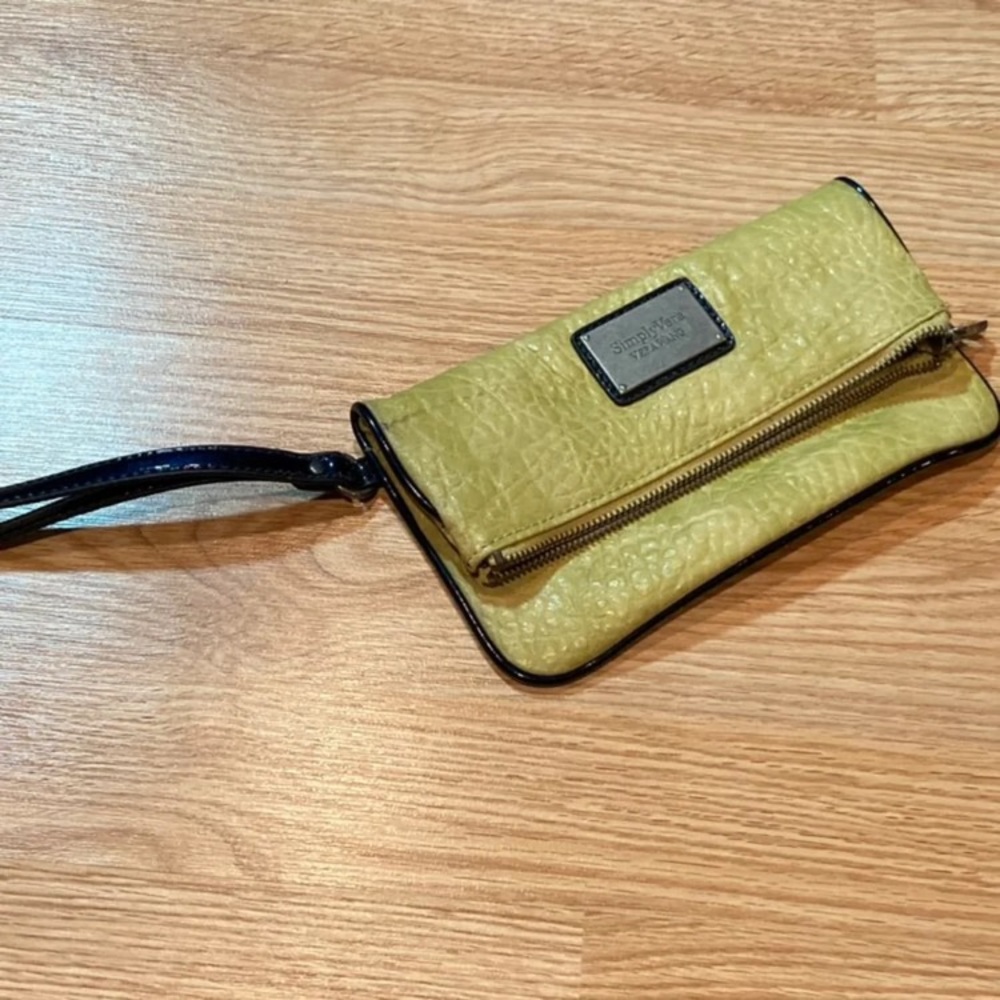 Simply Vera Vera Wang lime foldover clutch wallet